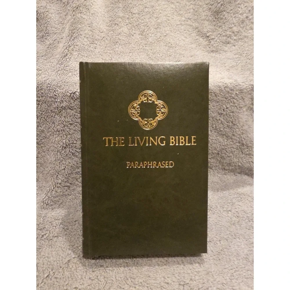 Vintage The Living Bible Paraphrased Hardcover 1971 Tyndale‎ Publishing Green